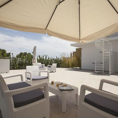 Filo Di Vento Hotel Porto Cesareo Kültér fotó