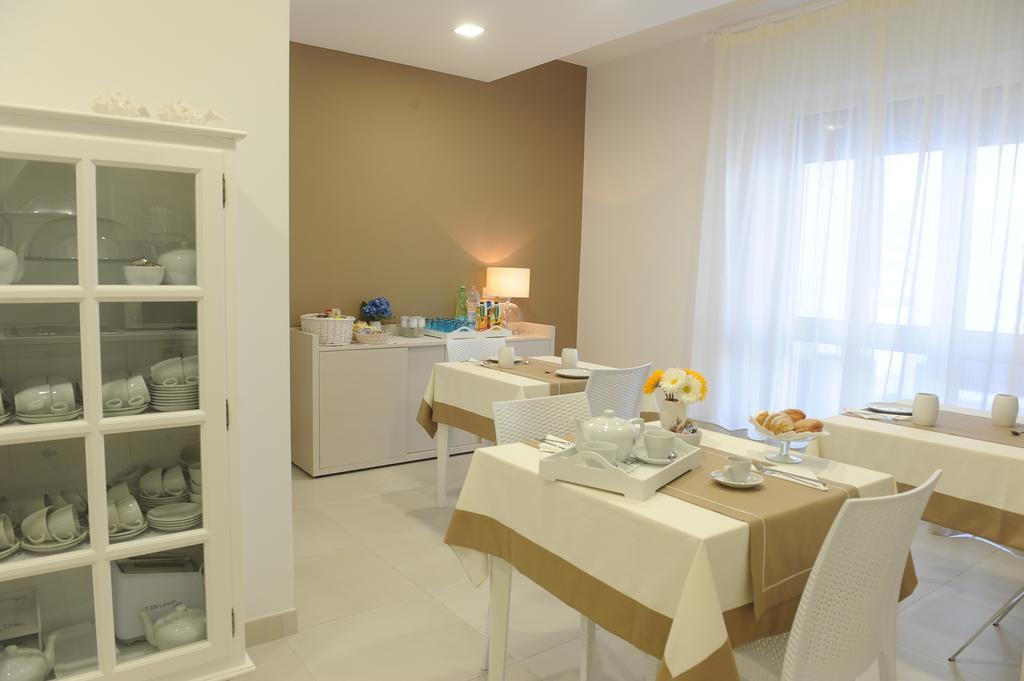Filo Di Vento Hotel Porto Cesareo Kültér fotó